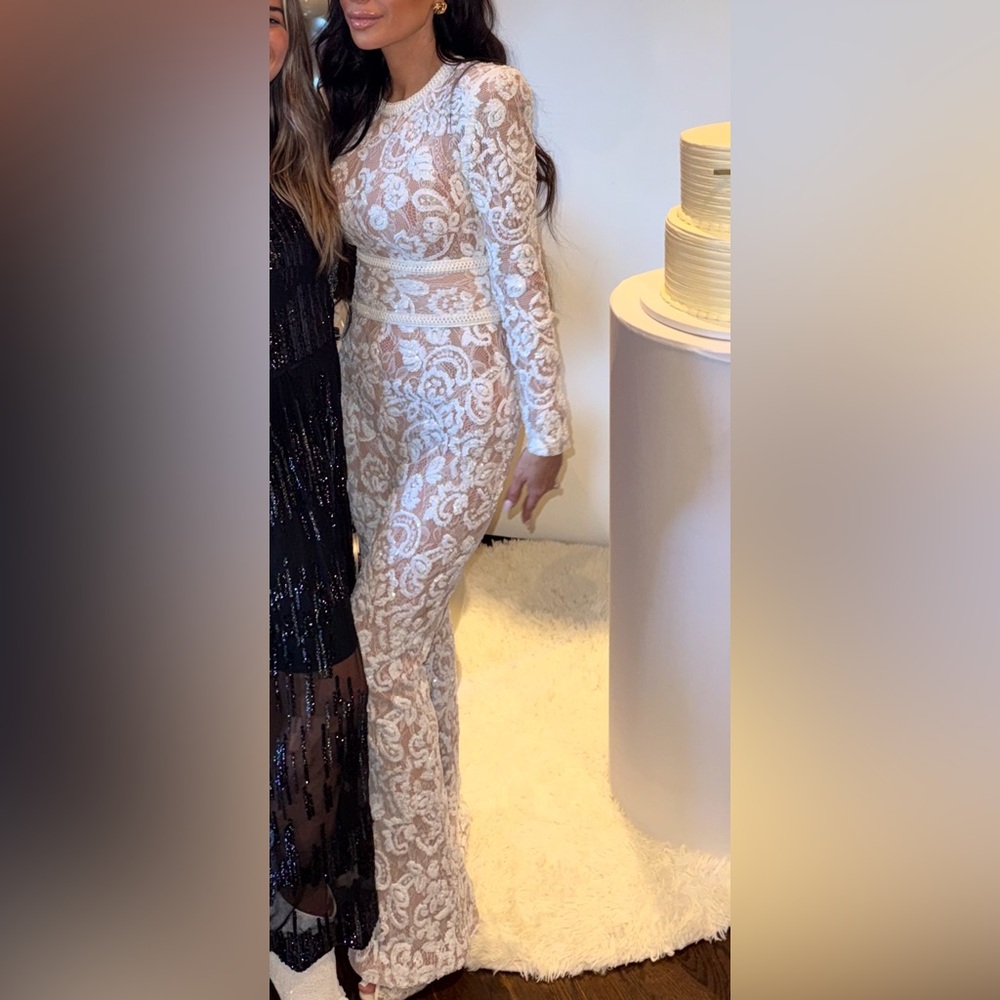 NADINE MERABI Elegant Lace Jumpsuit - Picture 4 of 6